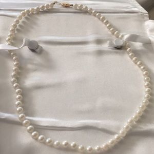 18 inch Real Cultured Pearl Necklace with 14kt